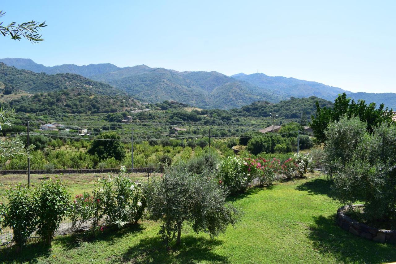 Taormina Villa Ibiscus Alcantara Gaggi Eksteriør billede